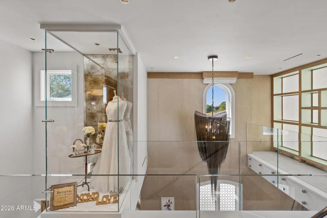 Real Estate Picture 19