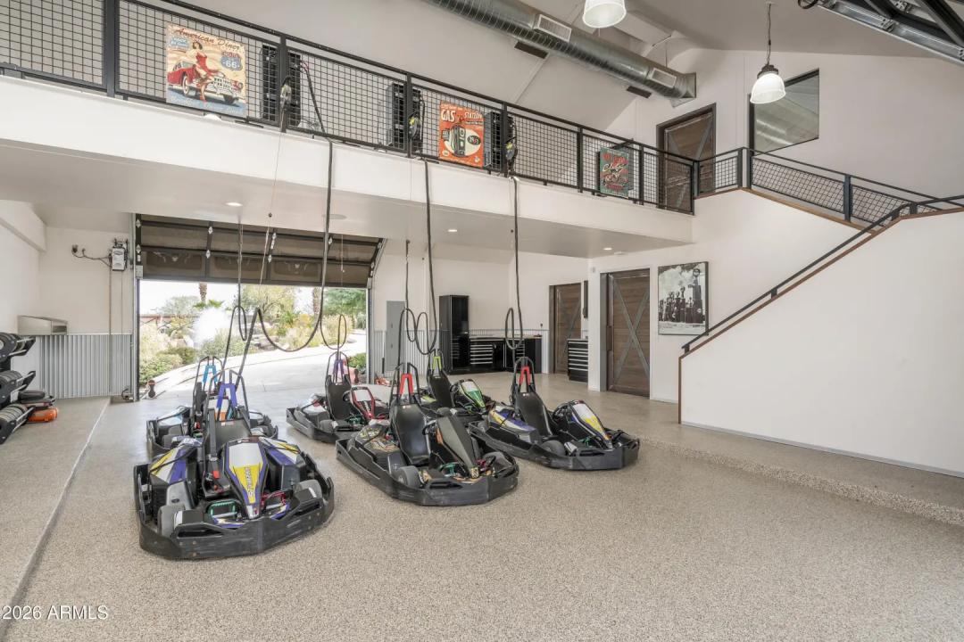 Real Estate Picture 32