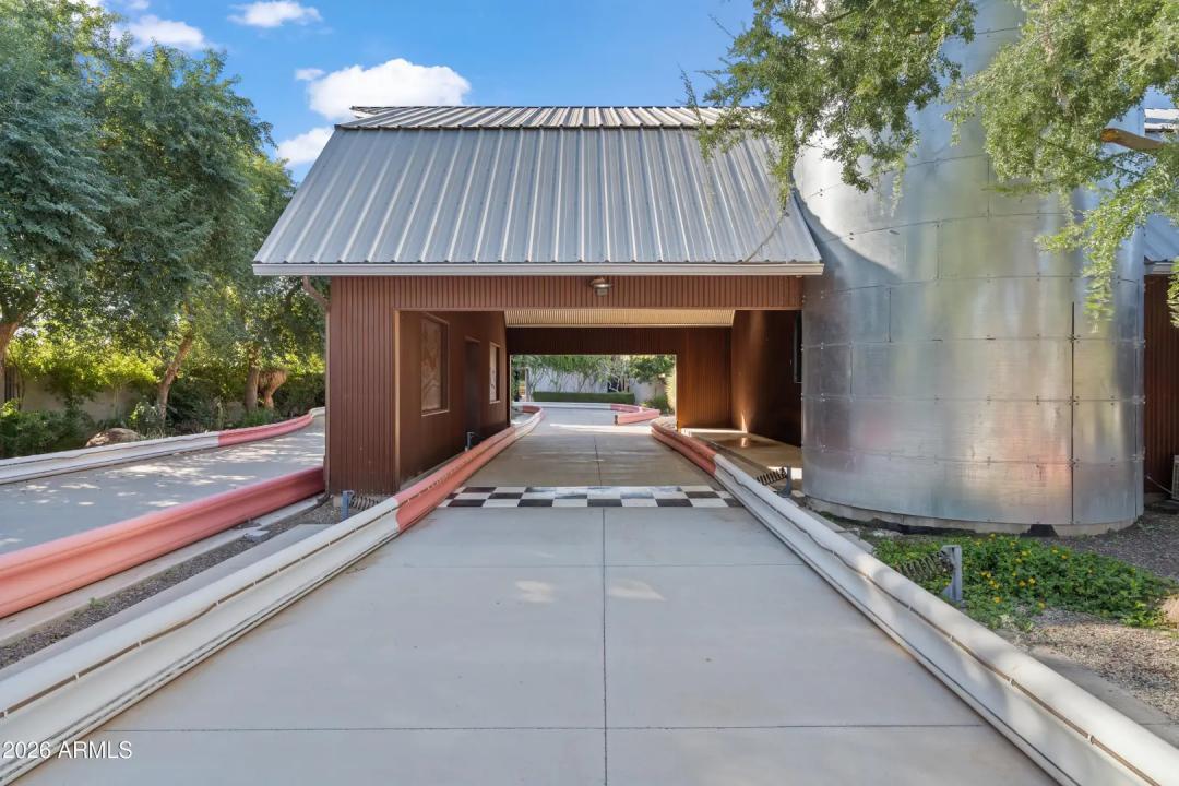 Real Estate Picture 33