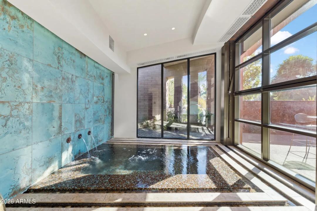 Real Estate Picture 43