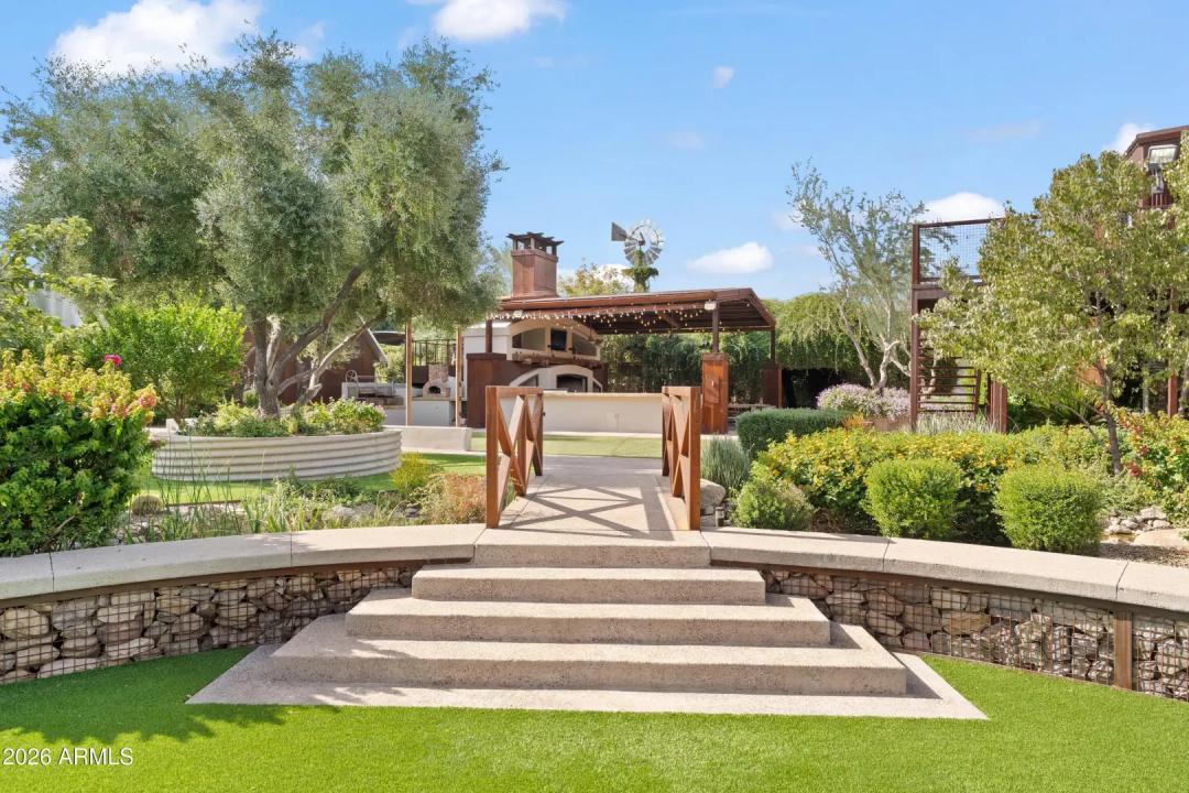 Real Estate Picture 52
