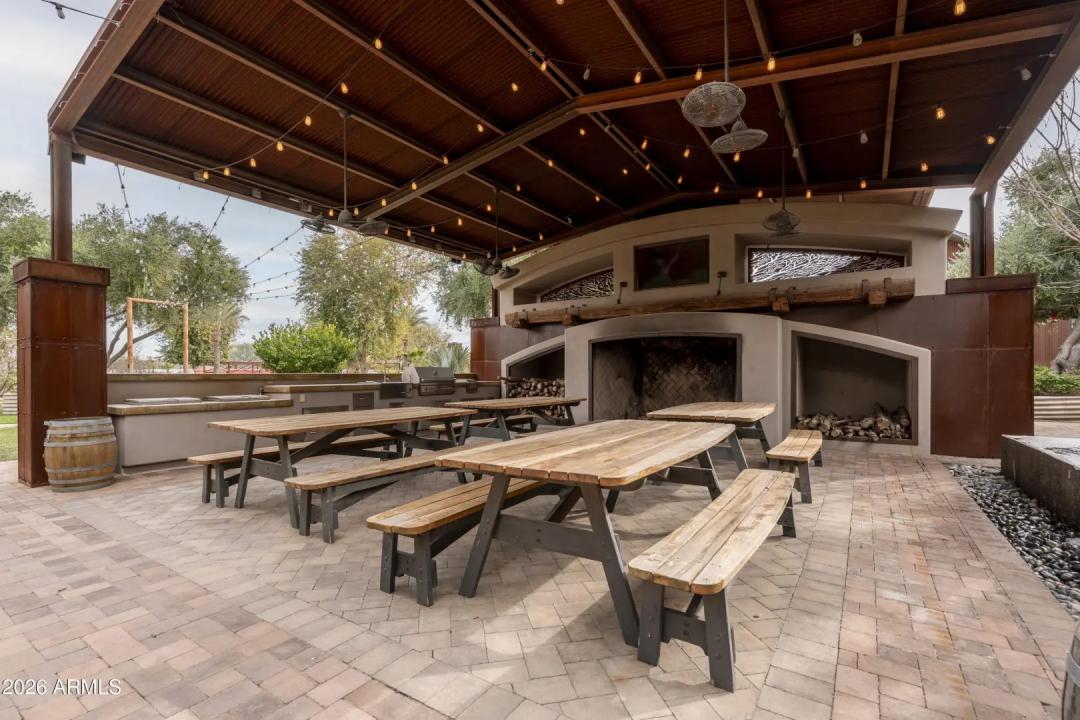 Real Estate Picture 53