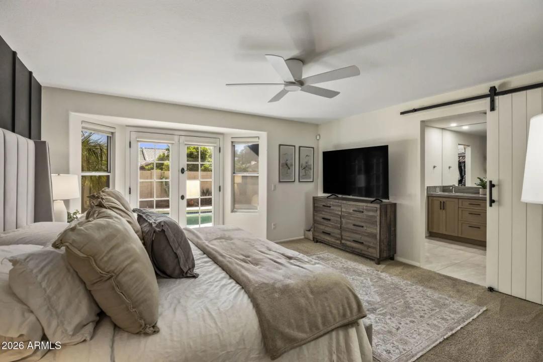 Real Estate Picture 12