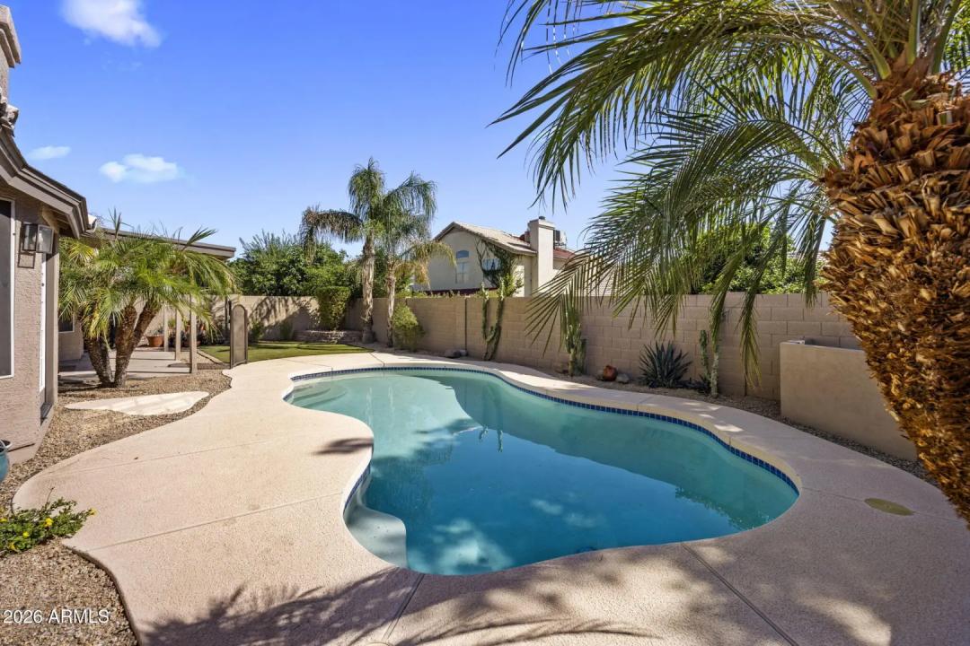 Real Estate Picture 22
