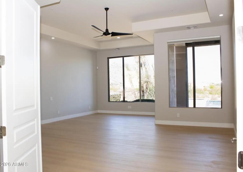 Real Estate Picture 12