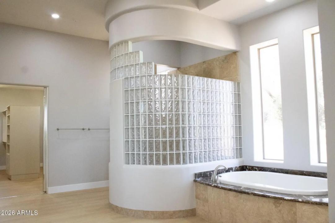 Real Estate Picture 13