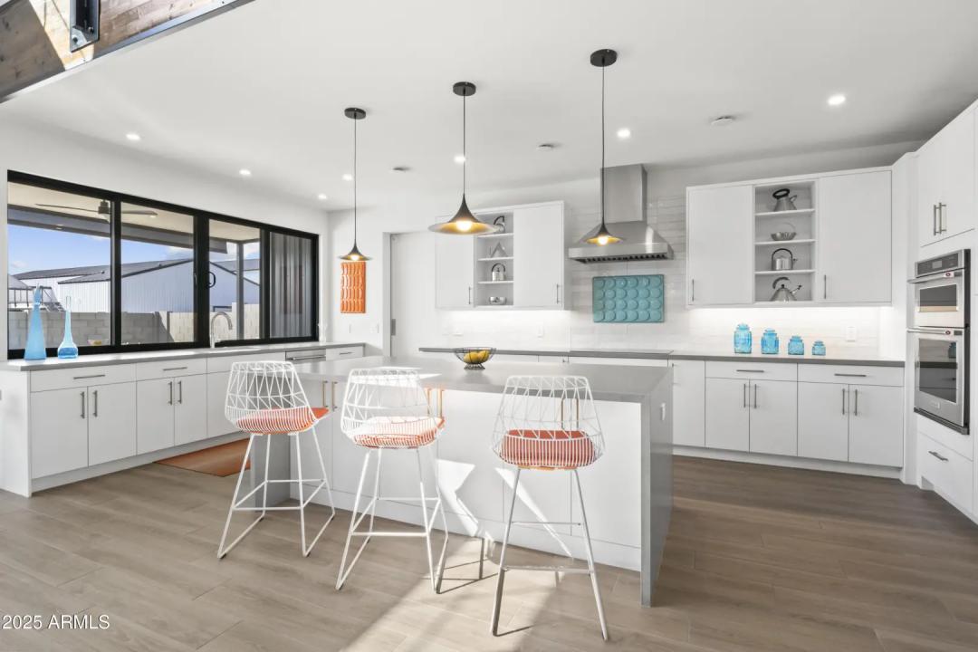 Real Estate Picture 27