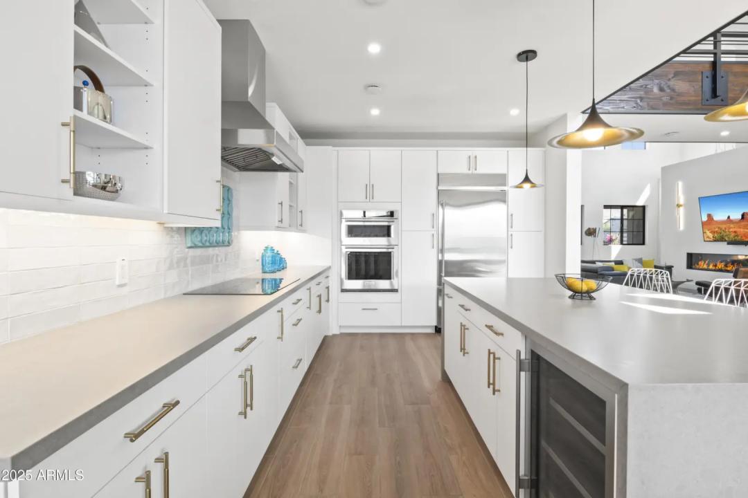 Real Estate Picture 30