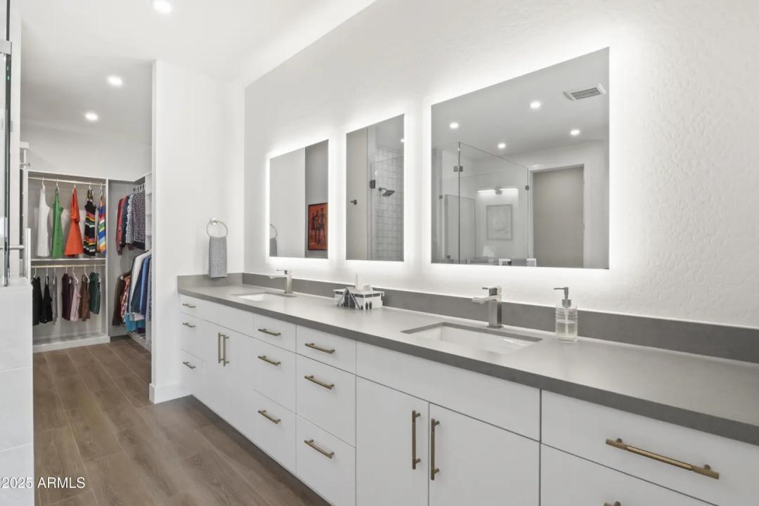 Real Estate Picture 40