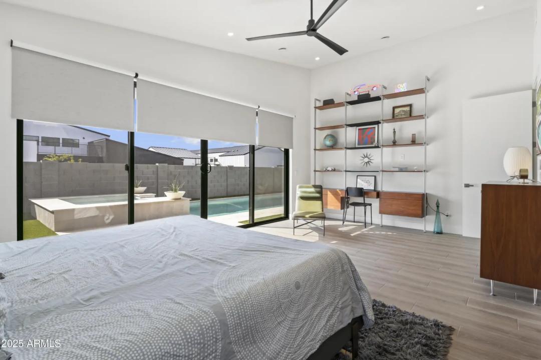 Real Estate Picture 42