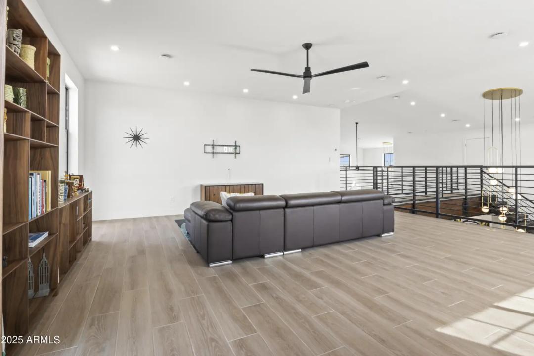 Real Estate Picture 46