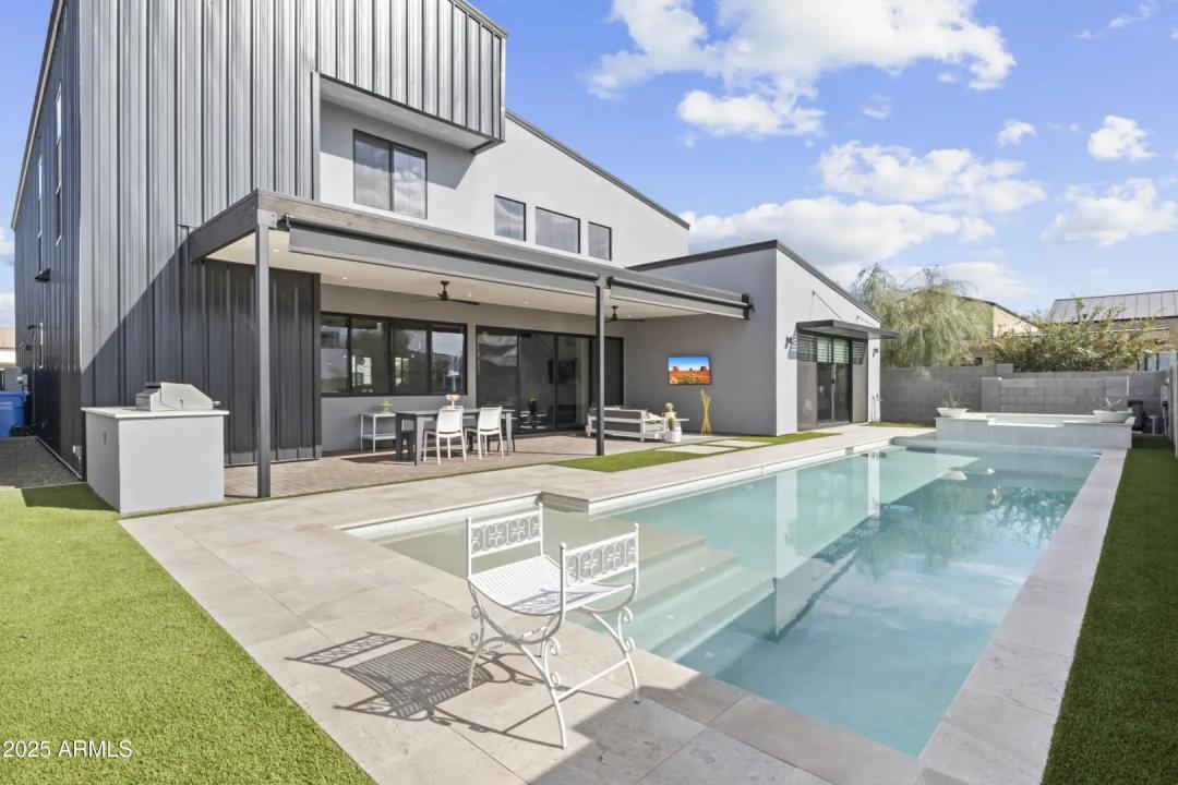 Real Estate Picture 49