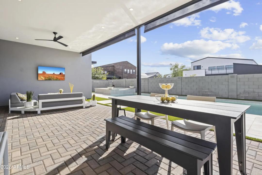 Real Estate Picture 54