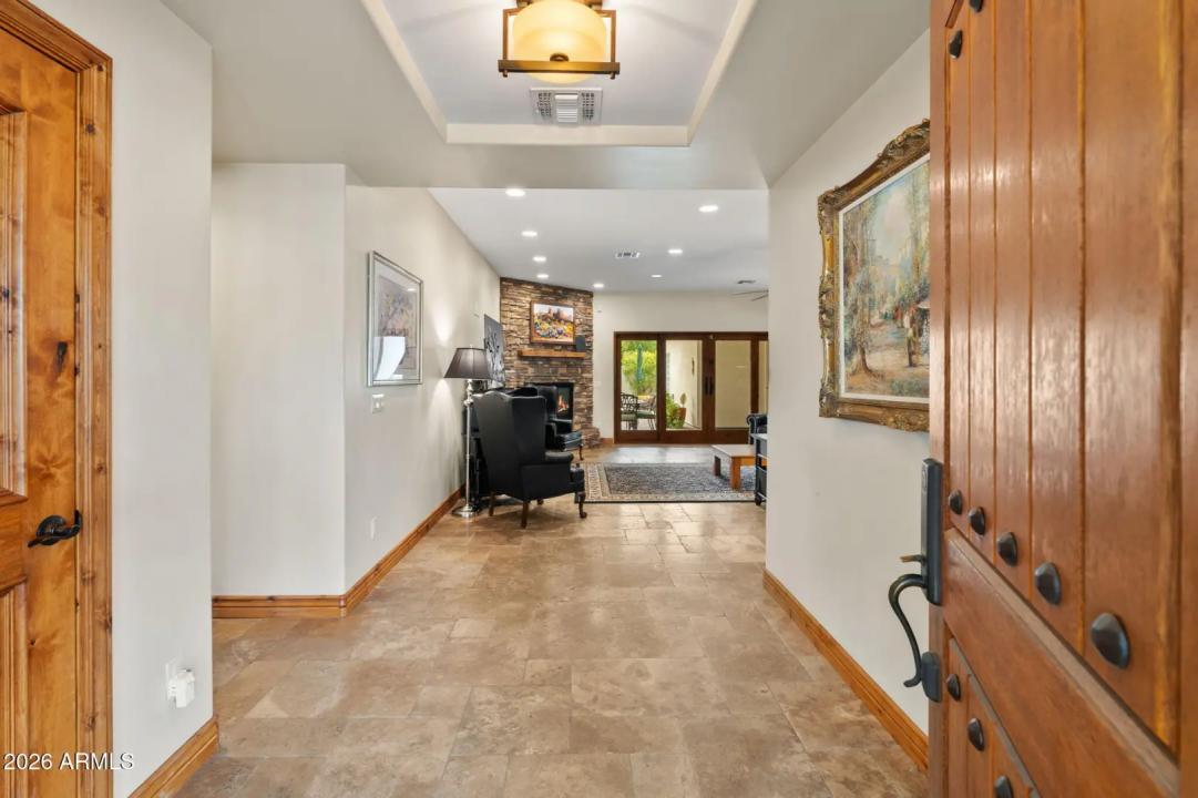 Real Estate Picture 5