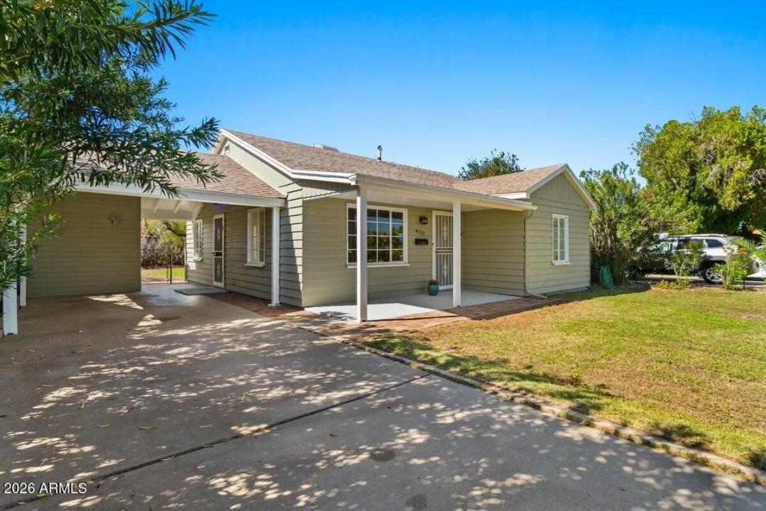 Real Estate Picture 2