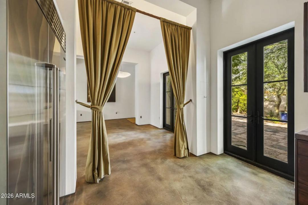 Real Estate Picture 29