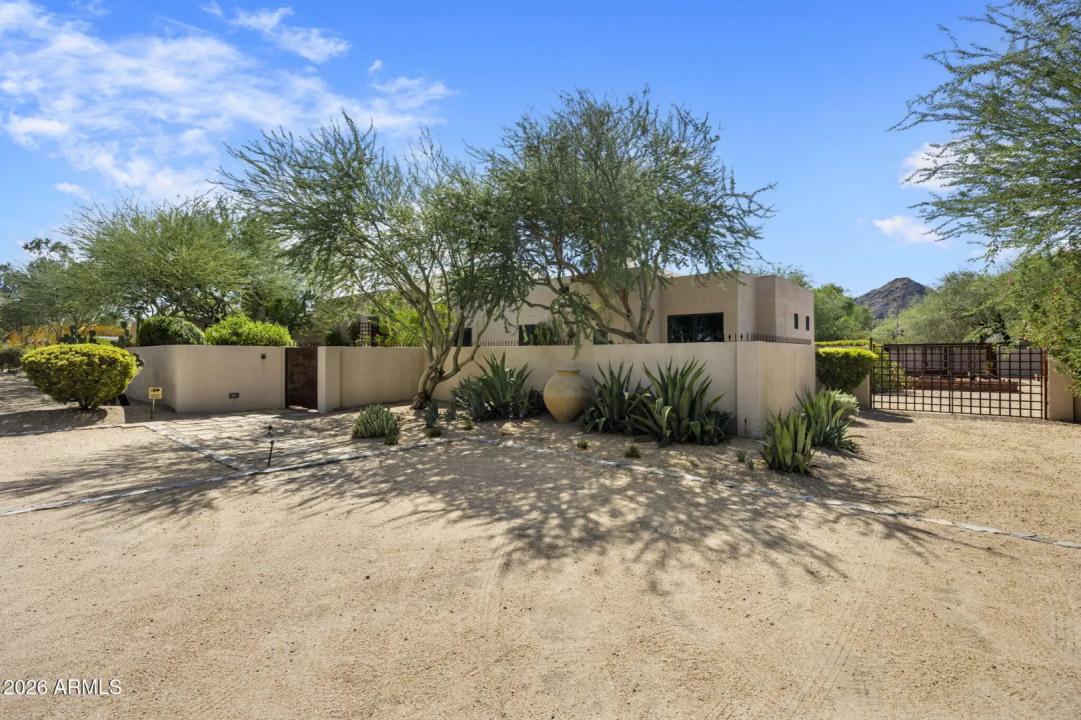 Real Estate Picture 15