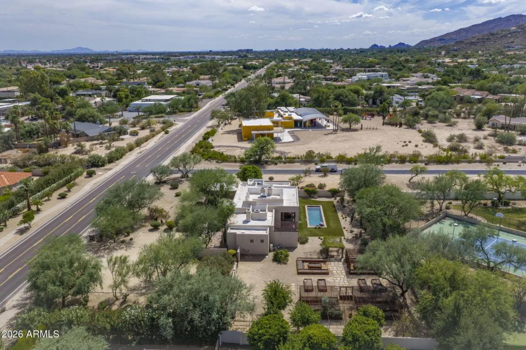 Real Estate Picture 20