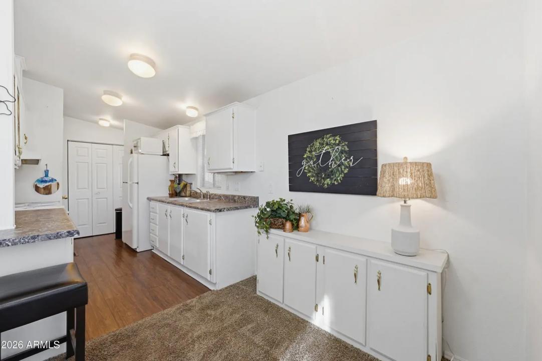 Real Estate Picture 10