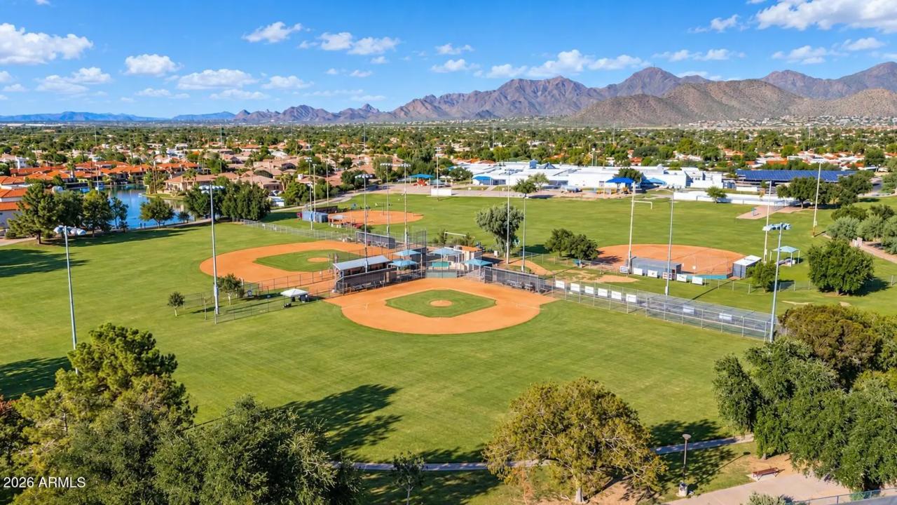 Real Estate Picture 43