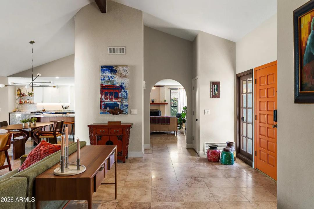 Real Estate Picture 10