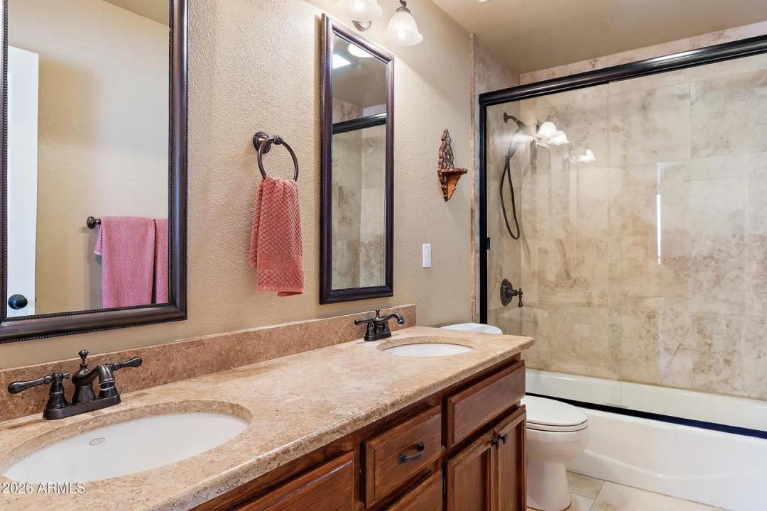 Real Estate Picture 25