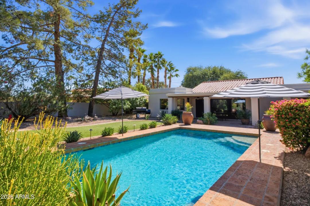 Real Estate Picture 33
