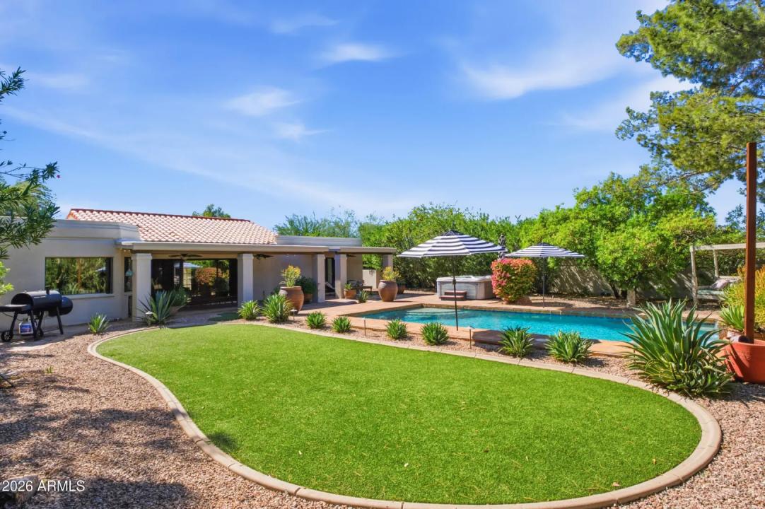 Real Estate Picture 34