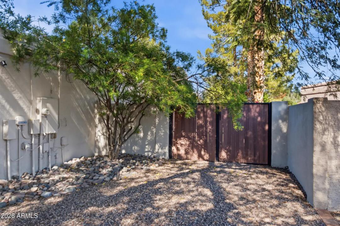 Real Estate Picture 40