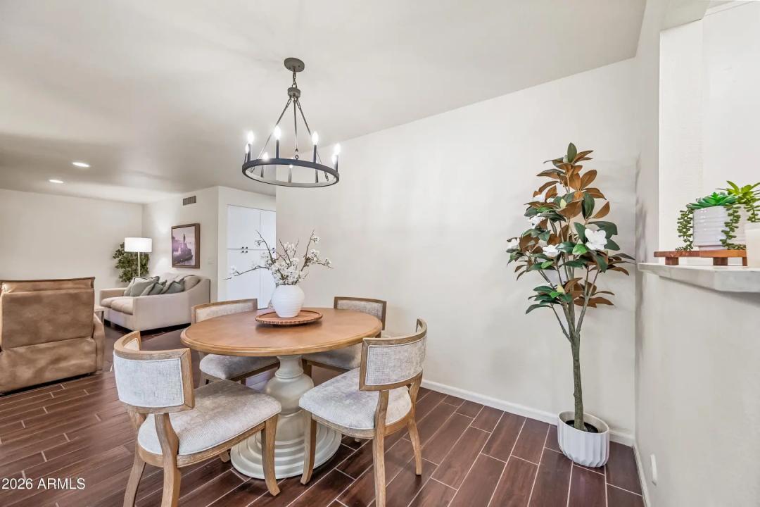 Real Estate Picture 41