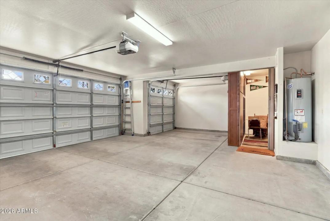 Real Estate Picture 28