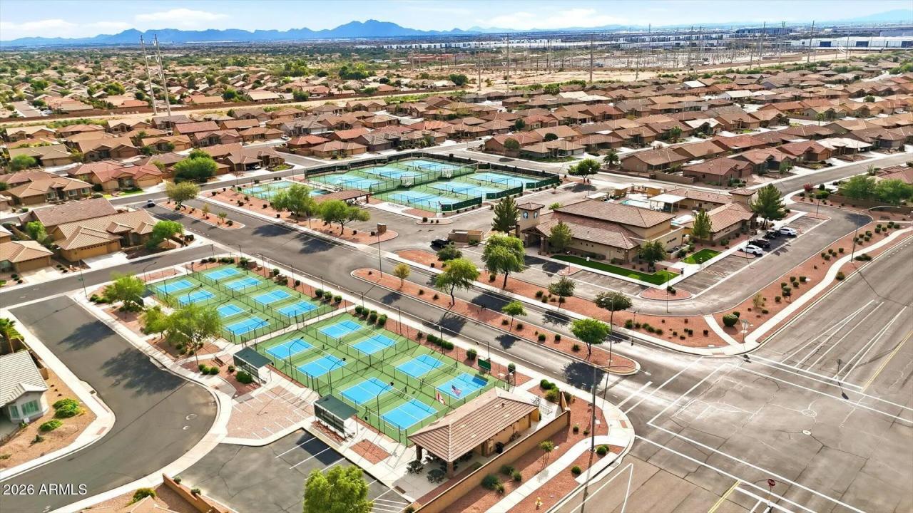 Real Estate Picture 34