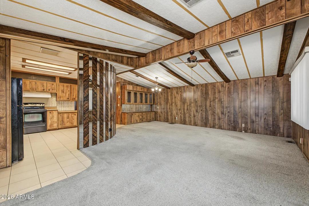 Real Estate Picture 5
