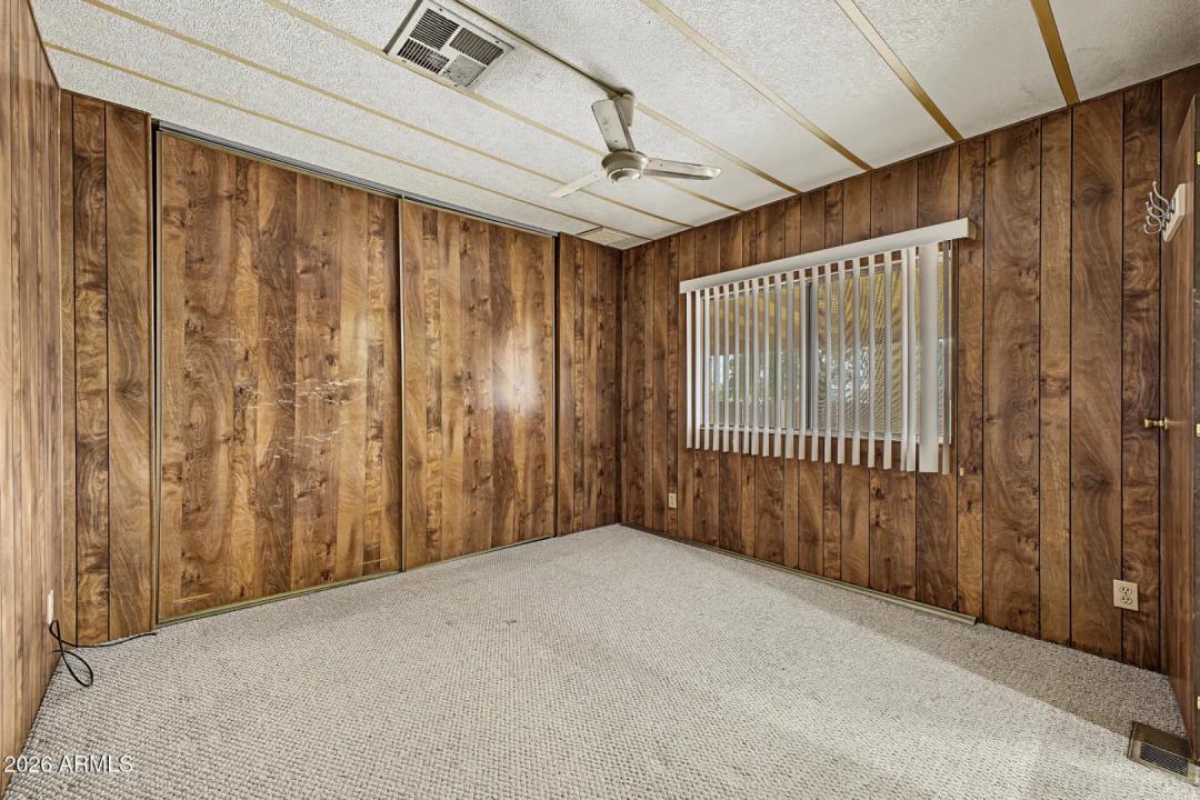 Real Estate Picture 14