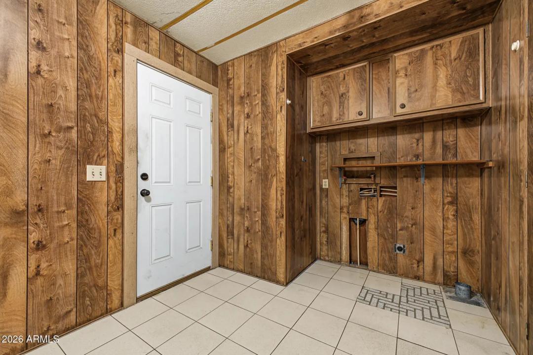 Real Estate Picture 19