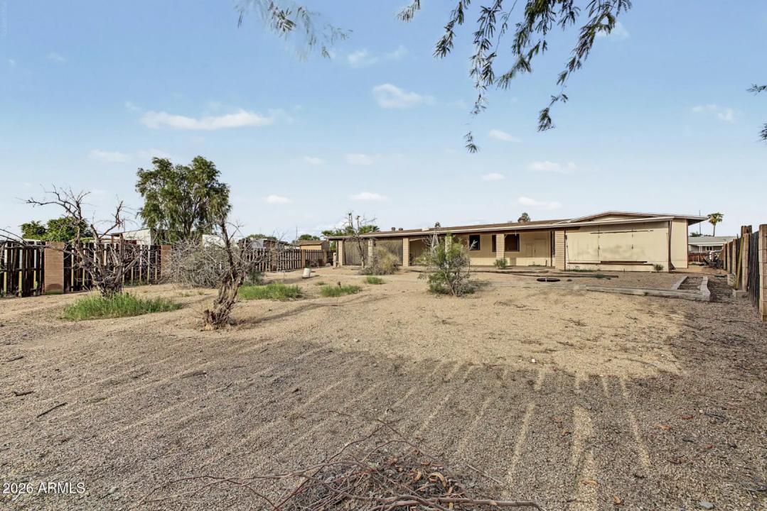 Real Estate Picture 24