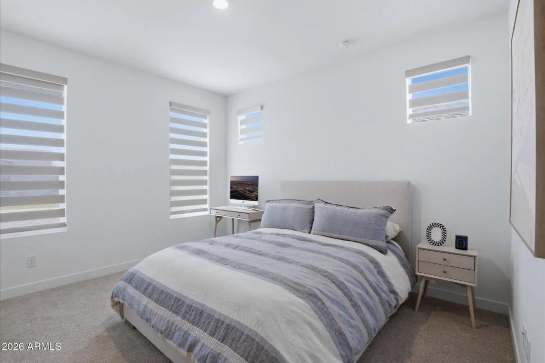 Real Estate Picture 23