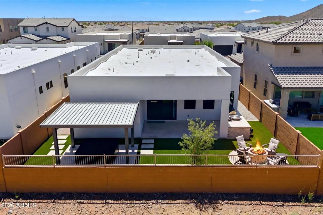 Real Estate Picture 20