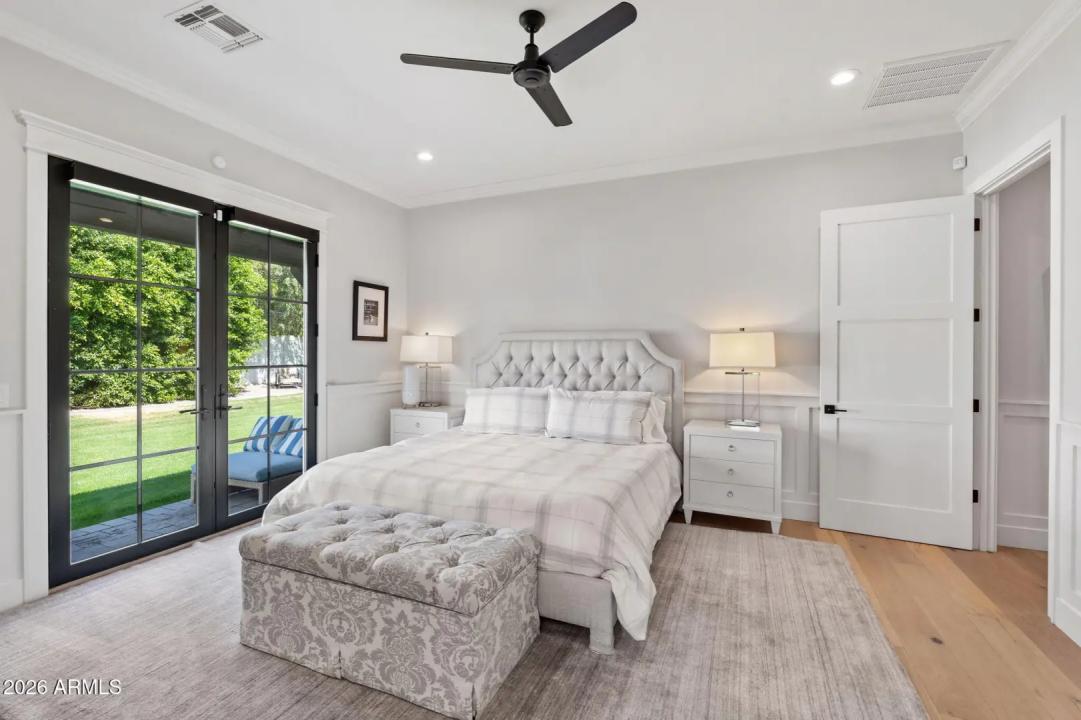 Real Estate Picture 7