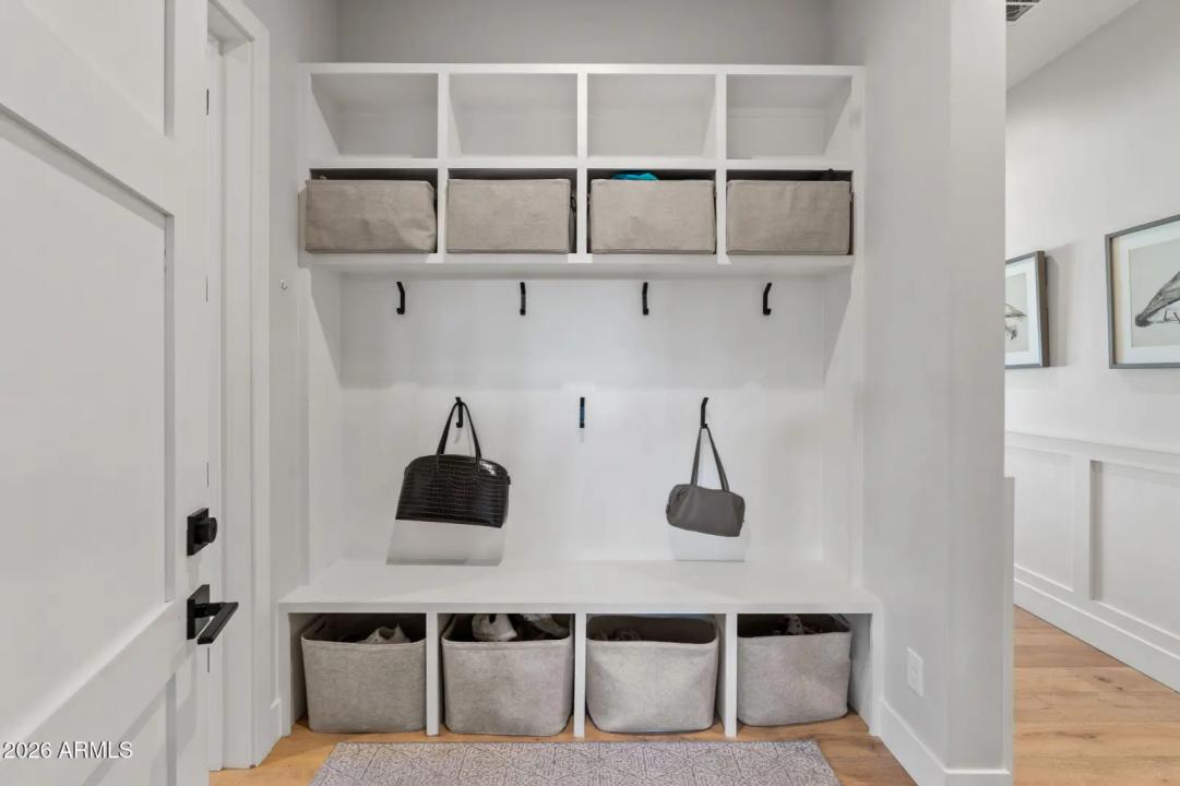 Real Estate Picture 10