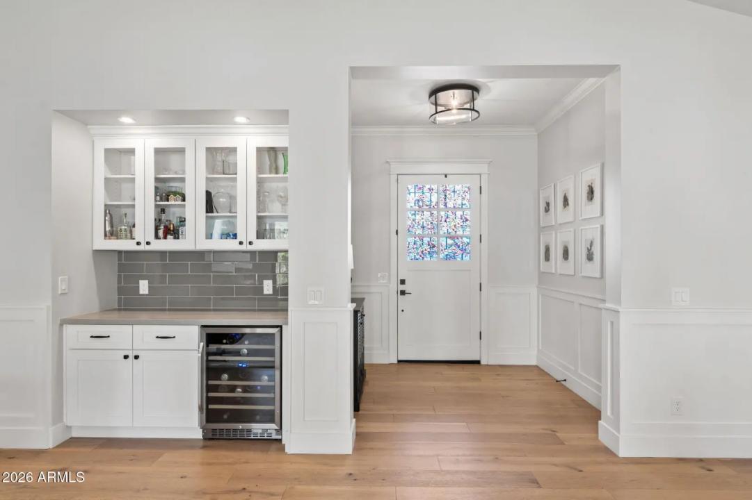 Real Estate Picture 13