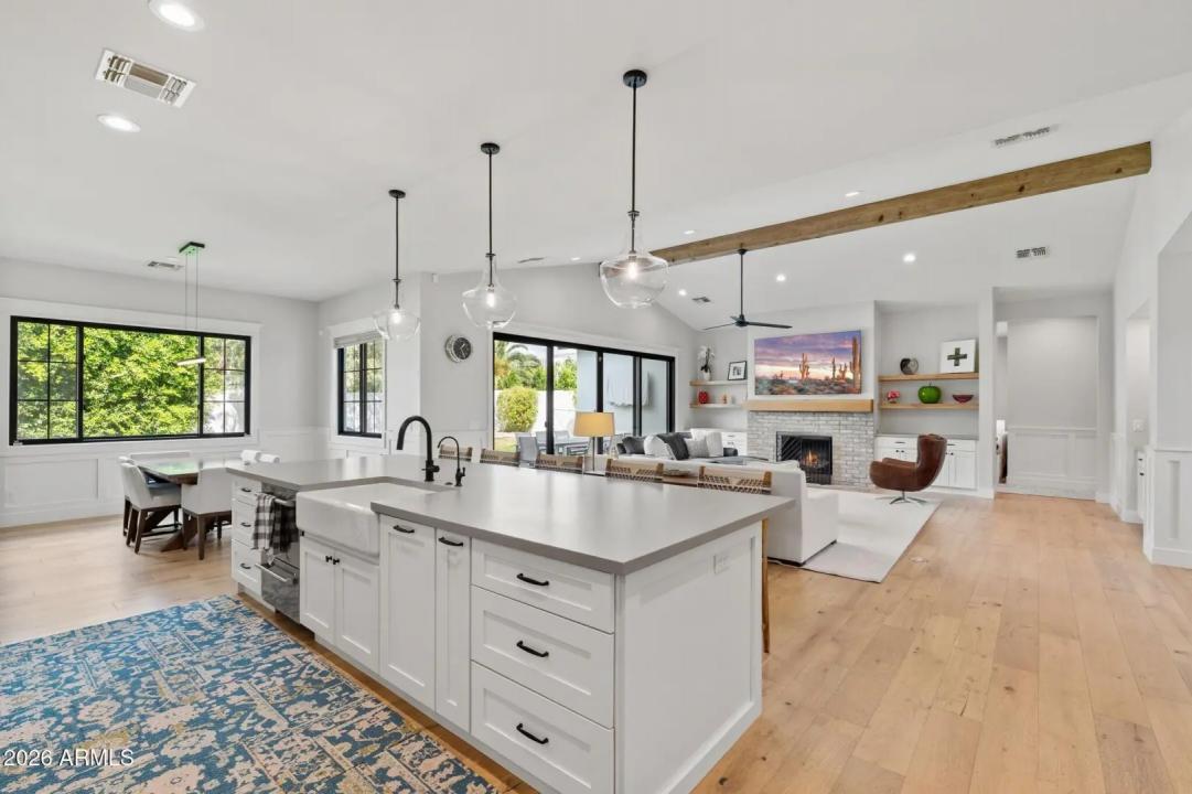 Real Estate Picture 20