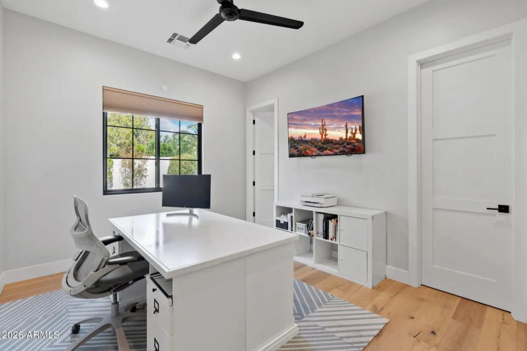 Real Estate Picture 42