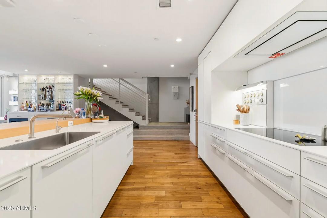 Real Estate Picture 13