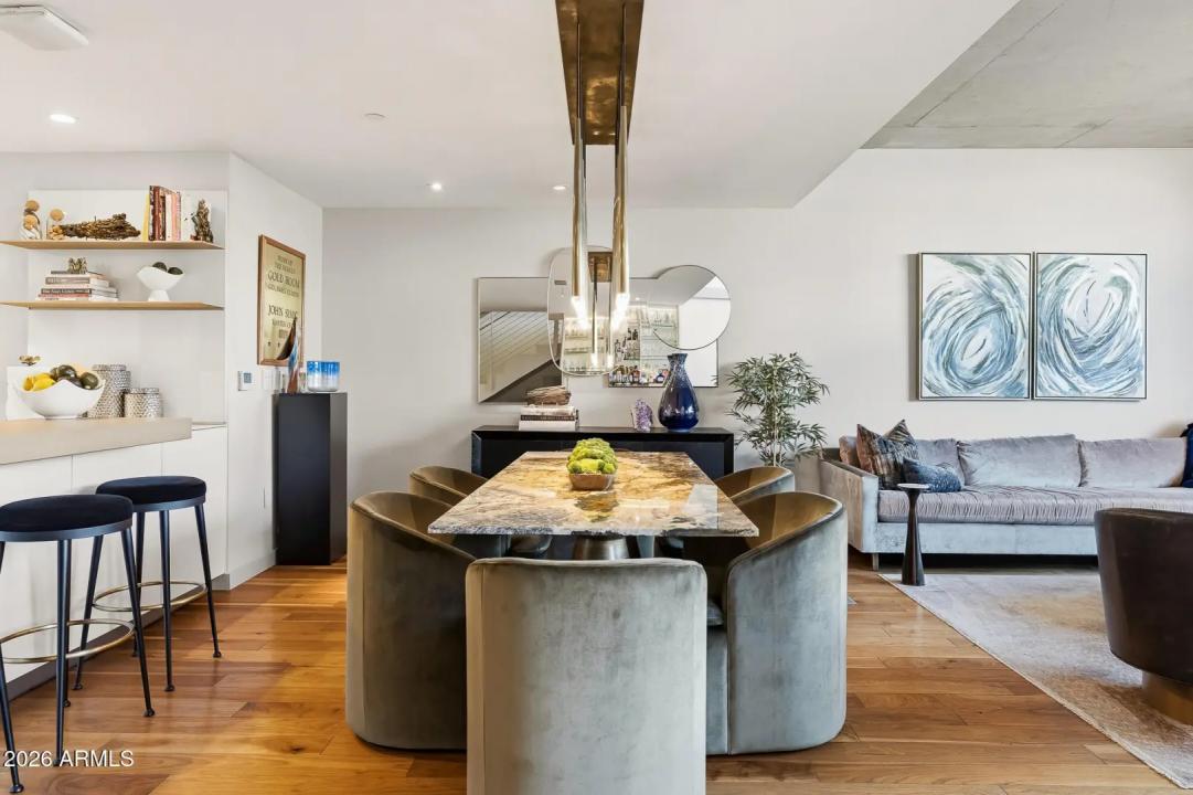 Real Estate Picture 15