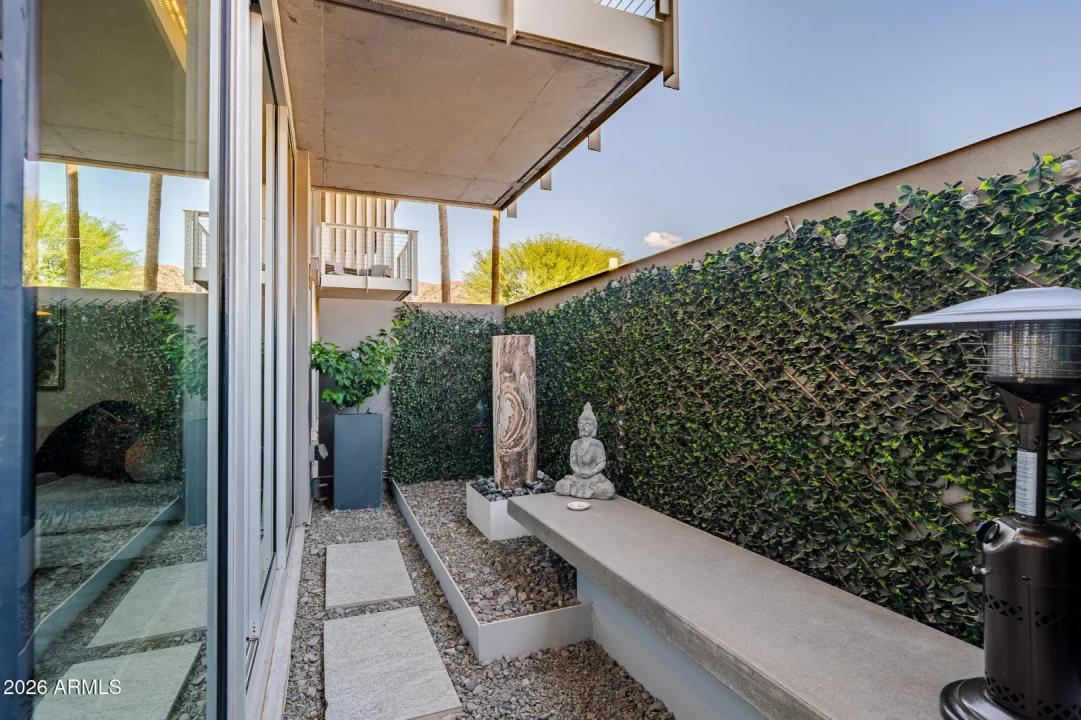 Real Estate Picture 21