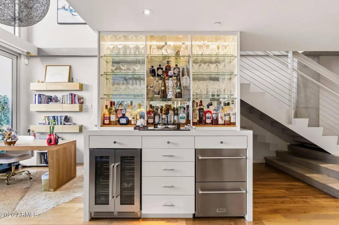 Real Estate Picture 23