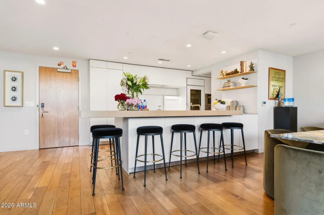 Real Estate Picture 30
