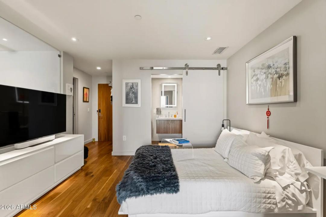 Real Estate Picture 47
