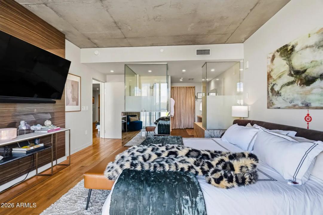 Real Estate Picture 38